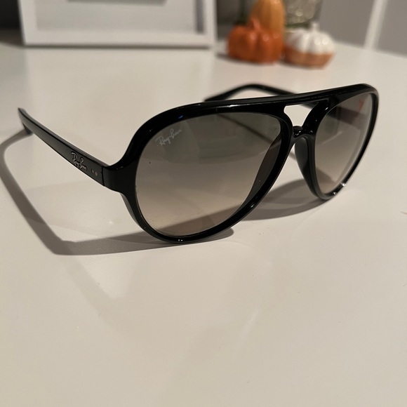 rayban sunglasses - Picture 8 of 9